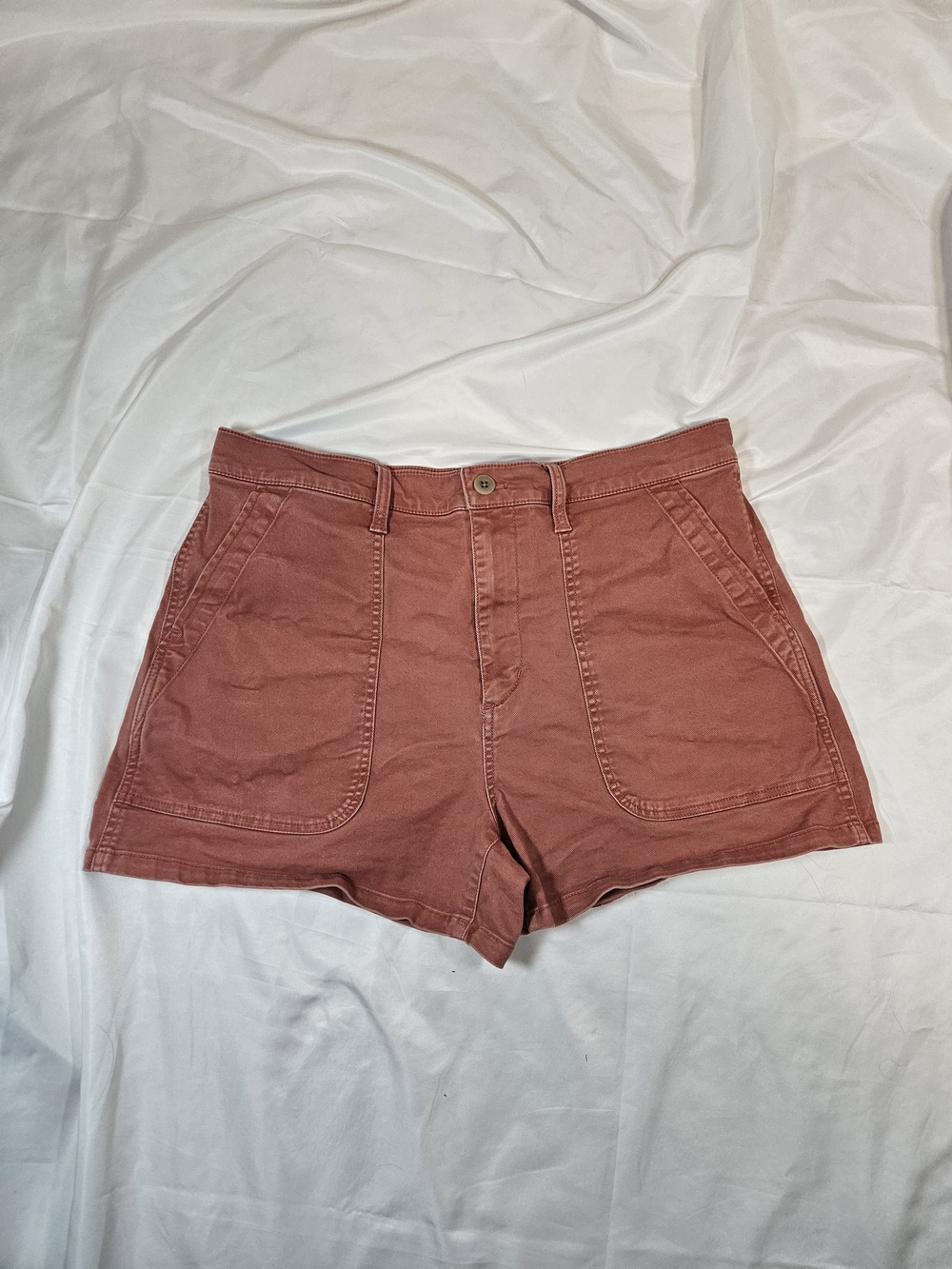 Madewell High-Waist Utility Shorts in Rosewood